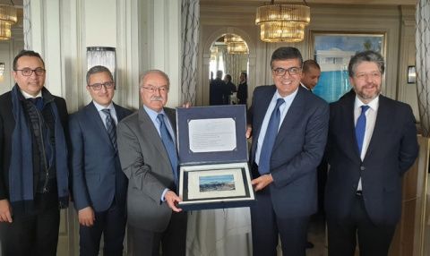 En la imagen, de izda a dcha, Hassan Abkari, Mehdi Tazi Riffi, Manuel Morón, Fouad Brini, y José Luis Hormaechea. En la imagen, de izda a dcha, Hassan Abkari, Mehdi Tazi Riffi, Manuel Morón, Fouad Brini, y José Luis Hormaechea.