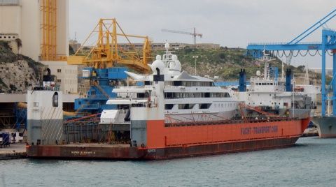 Super Servant 4 y Neom. Super Servant 4 y Neom.