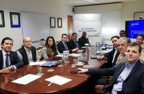Reunión inicial de la Fundación. Reunión inicial de la Fundación.