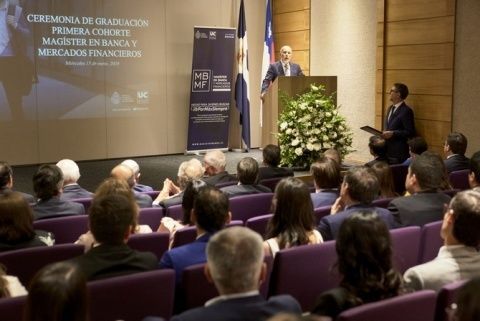 La clausura de la primera edici&oacute;n del M&aacute;ster en Banca y Mercados Financieros.