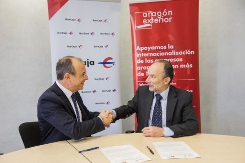 Imagen de la ratificaci&oacute;n del acuerdo.