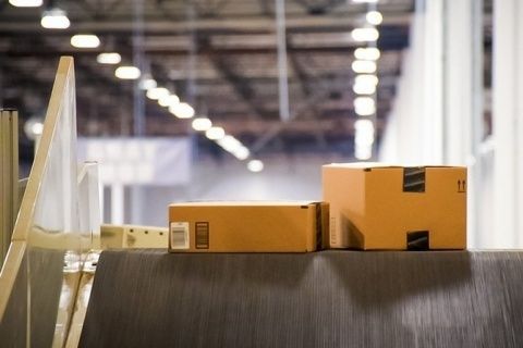 M&aacute;s de la mitad de todos los art&iacute;culos comprados en Amazon a nivel mundial son vendidos por colaboradores comerciales.