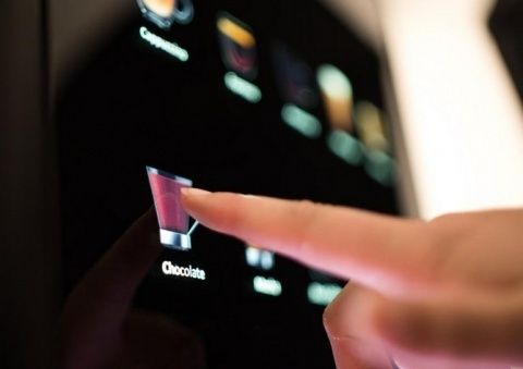 Grupo Azkoyen continuar&aacute; instalando sus m&aacute;quinas Vitro S5 y S1.