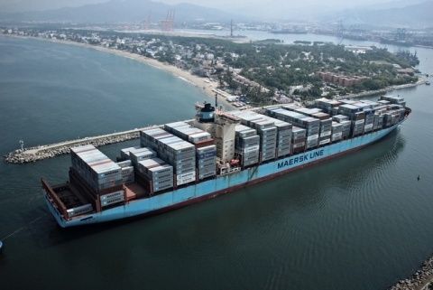 Los participantes en esta formaci&oacute;n podr&aacute;n adquirir conocimientos de la operativa portuaria y de los principales elementos que intervienen en el transporte mar&iacute;timo de mercanc&iacute;as.