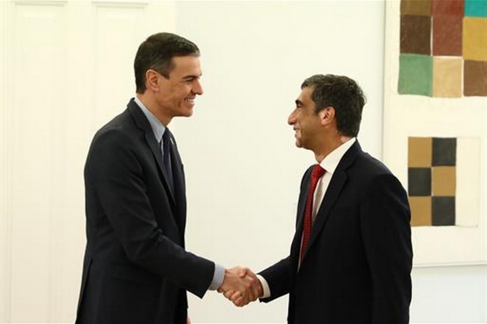 Reuni&oacute;n del presidente del Gobierno, Pedro S&aacute;nchez, y Nitesh Banga, consejero delegado de GlobalLogicPool Moncloa/Jorge Villar