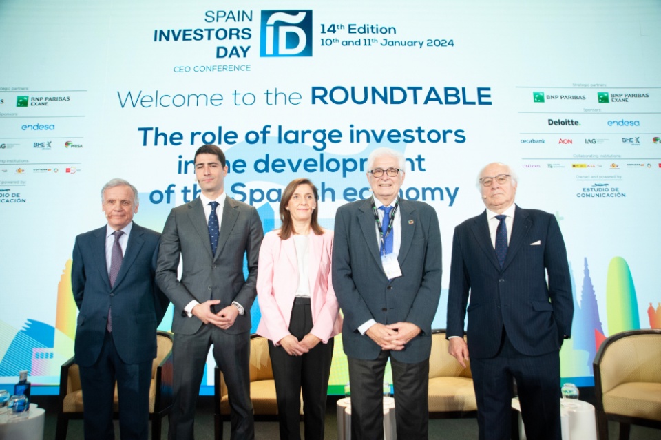 Enrique de Leyva, socio fundador de Magnum Capital; Jaime Siles, executive director de IFM; Jos&eacute; Luis Curbelo, presidente de Cofides; y Juan Mar&iacute;a Nin, presidente de ITP Aero y senior advisor de Bain Capital.