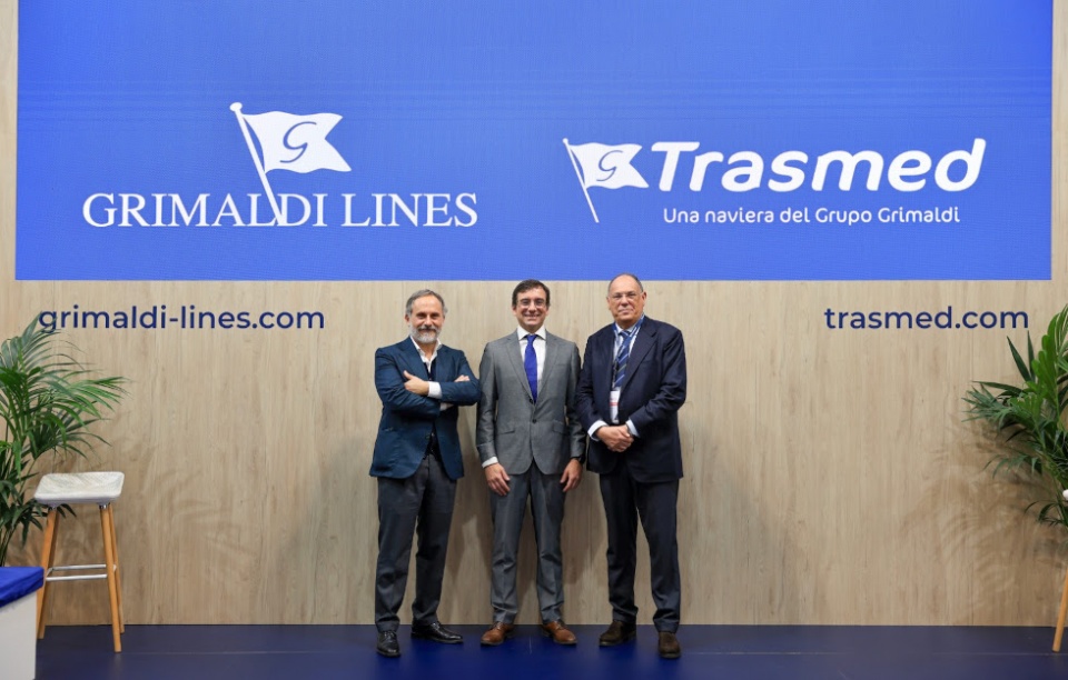 El Consejero Delegado del Grupo Grimaldi en Espa&ntilde;a,&nbsp;Mario Massarotti;&nbsp;el director de Relaciones Institucionales de Grupo Grimaldi en Espa&ntilde;a, Miguel Pardo; y Ettore Morace,&nbsp;CEO de Trasmedi.