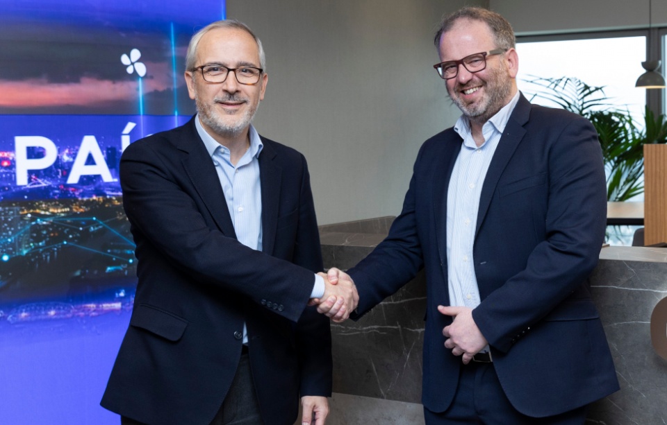 Rosal&iacute;o Alonso, Chief Operations Officer de Ayesa, y Miguel Tapia, CEO de CORE.