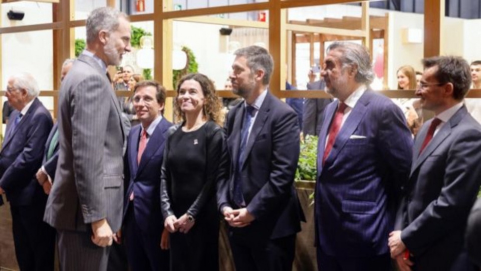 &Aacute;ngel Asensio participa en la inauguraci&oacute;n de Fitur 2025.