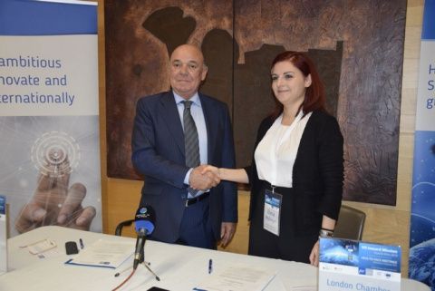 El presidente de la FER, Jaime Garc&iacute;a-Calzada  y la directora de Negocio Internacional de la C&aacute;mara londinense, Elena Molinari.