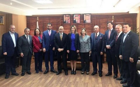 La secretaria de Estado de Comercio espa&ntilde;ola, el ministro de Industria de Jordania y el secretario general de la C&aacute;mara de Espa&ntilde;a han inaugurado el encuentro.