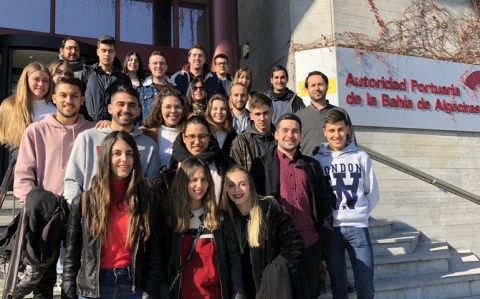 La visita de IES Columela de C&aacute;diz.