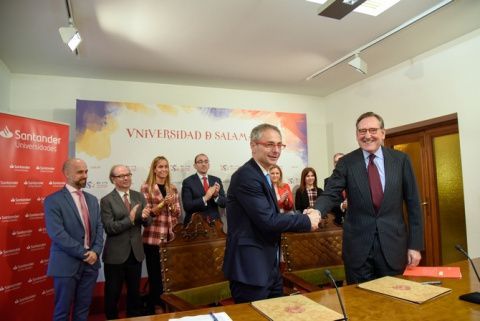 El acuerdo firmado da continuidad al desarrollo del programa de Becas USAL-Santander. El acuerdo firmado da continuidad al desarrollo del programa de Becas USAL-Santander.