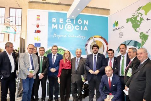 Reunión en el marco de Fruit Logística 2019. Reunión en el marco de Fruit Logística 2019.