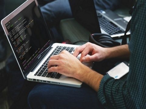 La empresa espa&ntilde;ola ofrece servicios basados en el an&aacute;lisis de datos y la aplicaci&oacute;n de la inteligencia artificial para optimizar la toma de decisiones a las empresas.