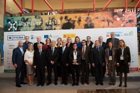 Foto de familia inauguración Foro Transfiere. Foto de familia inauguración Foro Transfiere.