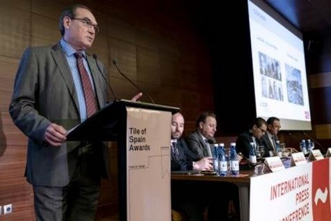 El presidente de ASCER, Vicente Nomdedeu, en su intervención. El presidente de ASCER, Vicente Nomdedeu, en su intervención.