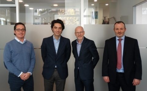 El Subdir. de Inversiones de COFIDES, Jos&eacute; Luis Ocasar; el Dir. Gral. de COFIDES, Rodrigo Madrazo; el Cons. Deleg de Encofrados J. Alsina, Jaume Alsina; y el abogado de Encofrados J. Alsina, Iv&aacute;n Hern&aacute;ndez.