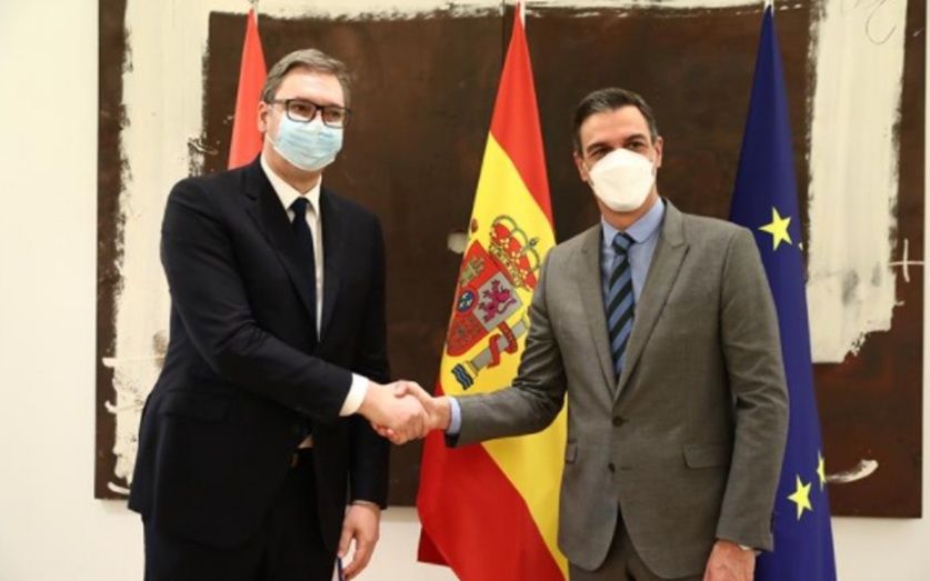 Pedro Sanchez recibe al presidente de Serbia (Imagen La Moncloa). Pedro Sanchez recibe al presidente de Serbia (Imagen La Moncloa).