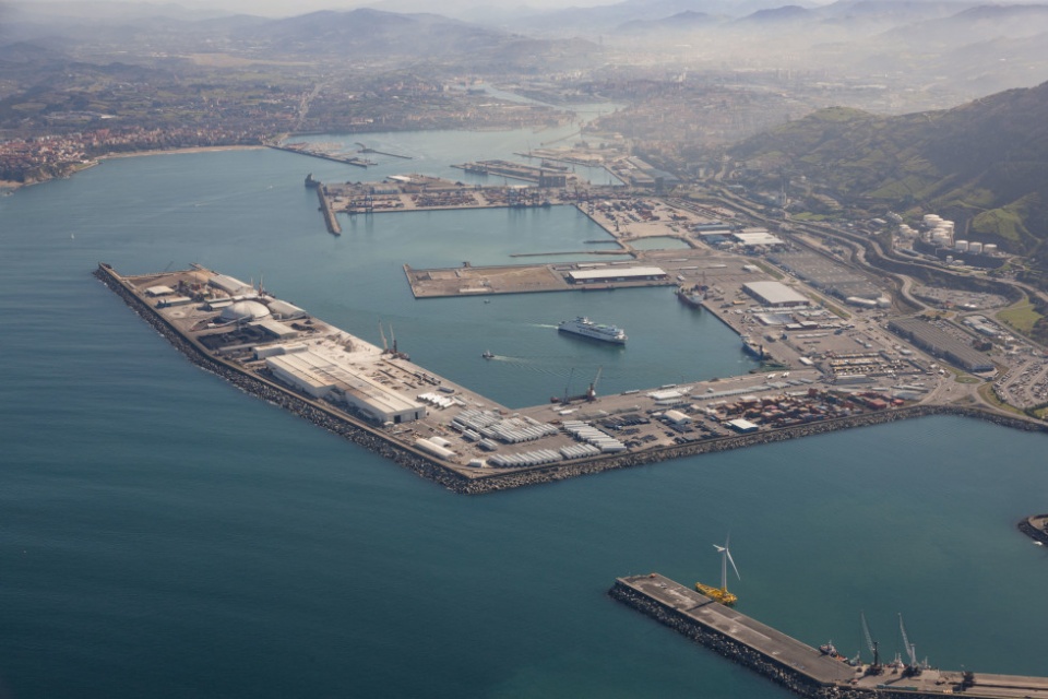 Vista a&eacute;rea del Puerto de Bilbao.