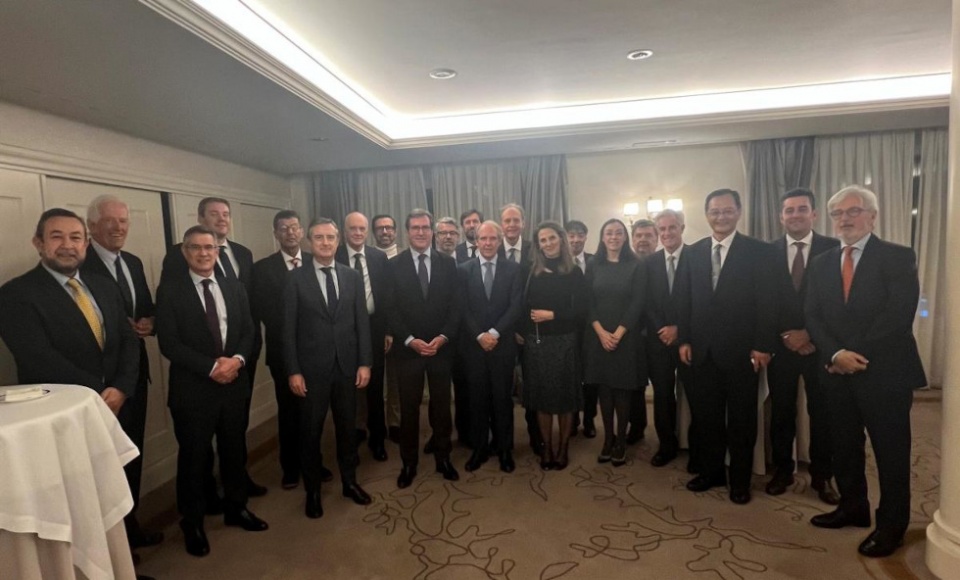 El presidente de CEOE, Antonio Garamendi, en las "Tertulias del Club de Directivos" de la organizaci&oacute;n empresarial hispano-japonesa Shacho Kai
