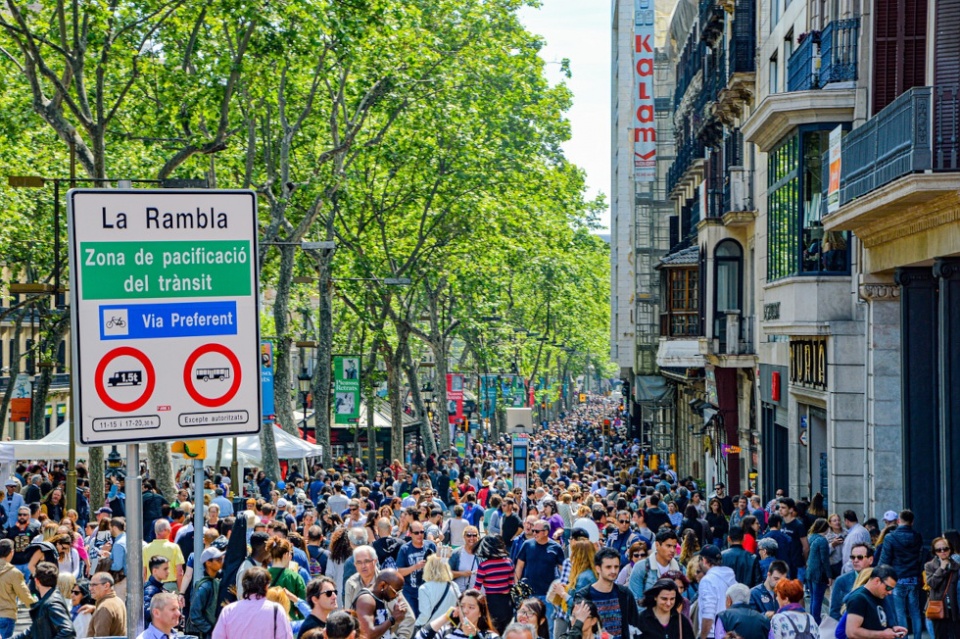 Catalu&ntilde;a es la comunidad aut&oacute;noma que ha recibido m&aacute;s turistas en 2023.