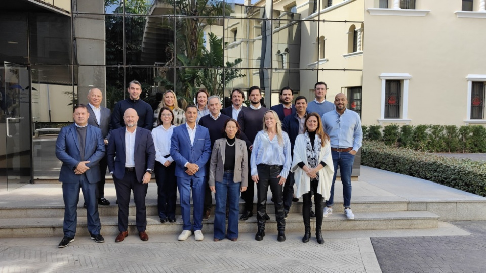 El curso ha proporcionado a los participantes conocimientos profundos sobre las &uacute;ltimas tendencias y mejores pr&aacute;cticas en la descarbonizaci&oacute;n de puertos.