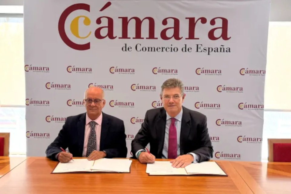 La firma del convenio.