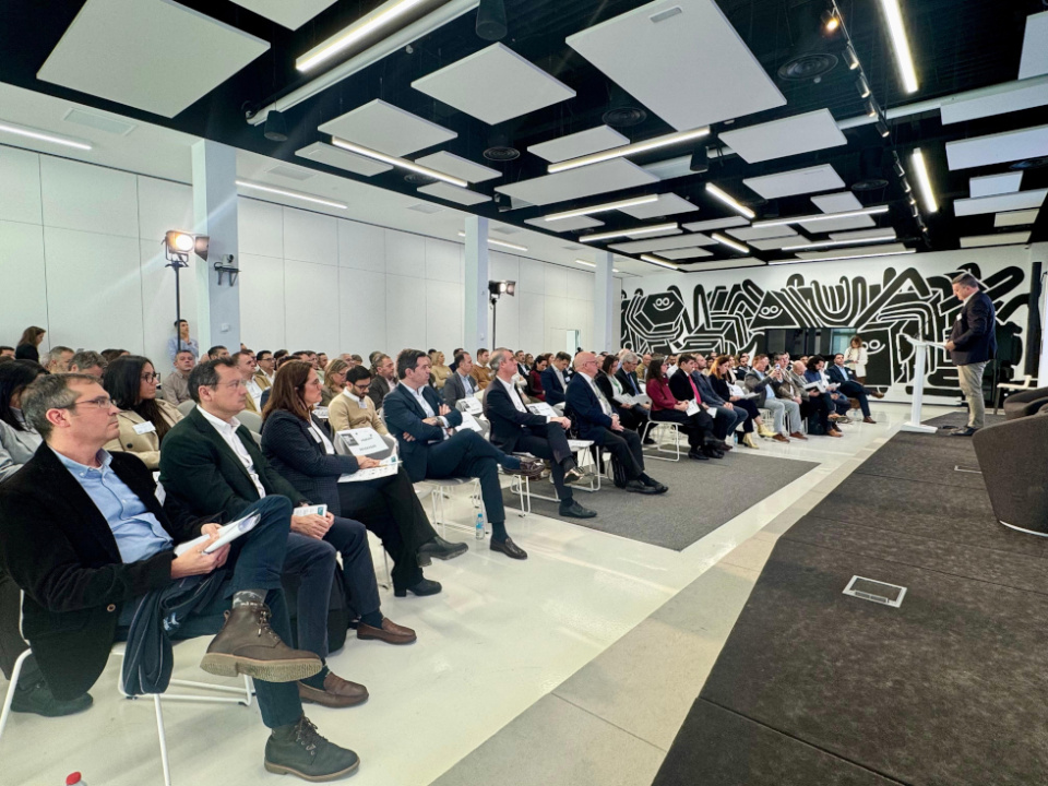 SMART LOGISTICS 2026 reúne a 230 profesionales y líderes del sector. SMART LOGISTICS 2026 reúne a 230 profesionales y líderes del sector.