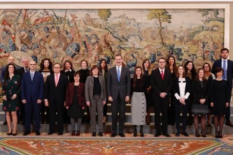 Su Majestad el Rey con las promociones del Cuerpo de Inspectores del Servicio Oficial de Inspección y Regulación del Comercio Exterior © Casa de S.M. el Rey Su Majestad el Rey con las promociones del Cuerpo de Inspectores del Servicio Oficial de Inspección y Regulación del Comercio Exterior © Casa de S.M. el Rey