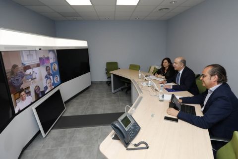 El encuentro tuvo lugar a trav&eacute;s de una multiconferencia.