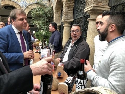 En el acto se mostraron las artesan&iacute;as de tres productores cordobeses, dos jienenses y uno sevillano.