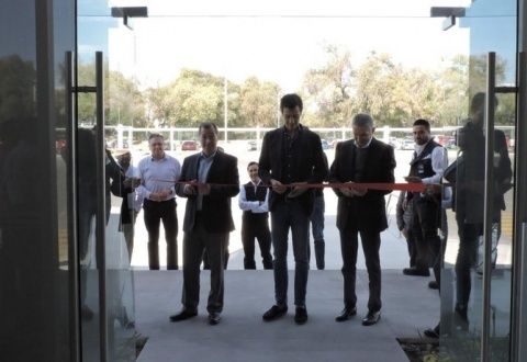 Con esta apertura en el área metropolitana de la Ciudad de México, Logisfashion México se convierte en una filial consolidada del grupo. Con esta apertura en el área metropolitana de la Ciudad de México, Logisfashion México se convierte en una filial consolidada del grupo.
