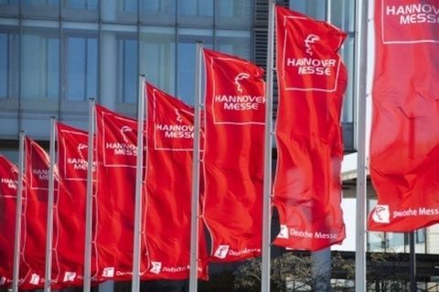 En abril de 2021, los ingenieros volverán a Hannover con toda su fuerza. En abril de 2021, los ingenieros volverán a Hannover con toda su fuerza.
