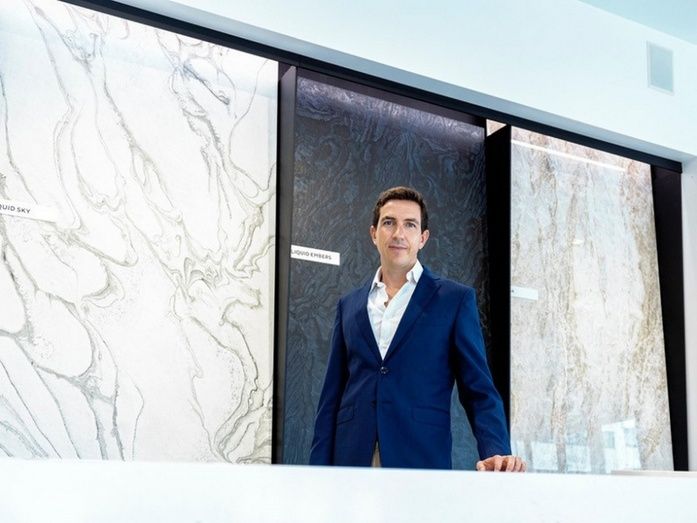 Álvaro González. Álvaro González.