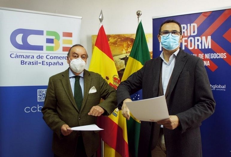 El Director Ejecutivo de la C&aacute;mara de Comercio Brasil-Espa&ntilde;a, Don Antonio del Corro Garc&iacute;a-Lomas y el Director General de Madrid Platform, Carlos Morales.