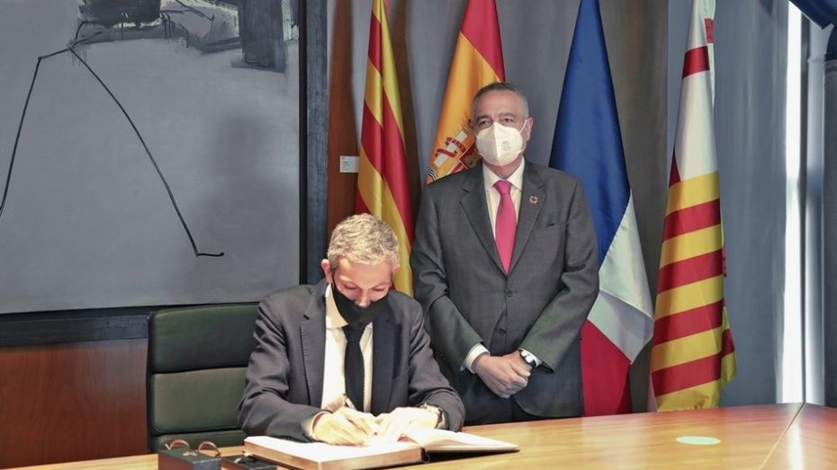 Olivier Ramadour, cónsul general de Francia en Barcelona. Olivier Ramadour, cónsul general de Francia en Barcelona.