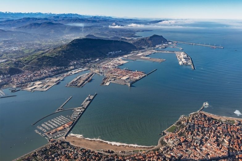 Puerto de Bilbao. Puerto de Bilbao.