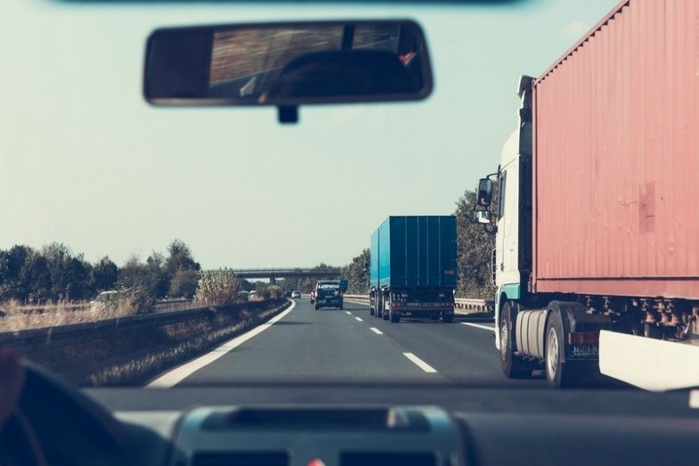 Transporte por carretera. Transporte por carretera.