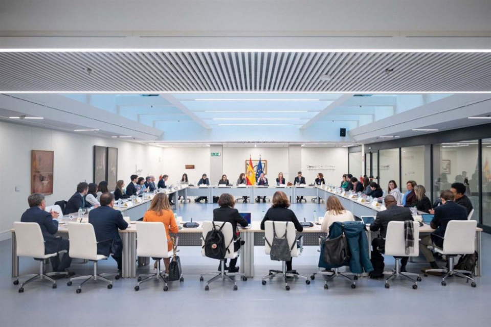 El ministro de Asuntos Exteriores, Uni&oacute;n Europea y Cooperaci&oacute;n, Jos&eacute; Manuel Albares, preside la VII Reuni&oacute;n de la Mesa &Aacute;frica.
