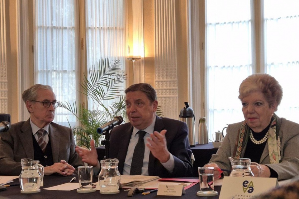 El ministro de Agricultura, Pesca y Alimentaci&oacute;n, Luis Planas, durante el coloquio de la Fundaci&oacute;n Euroam&eacute;rica.