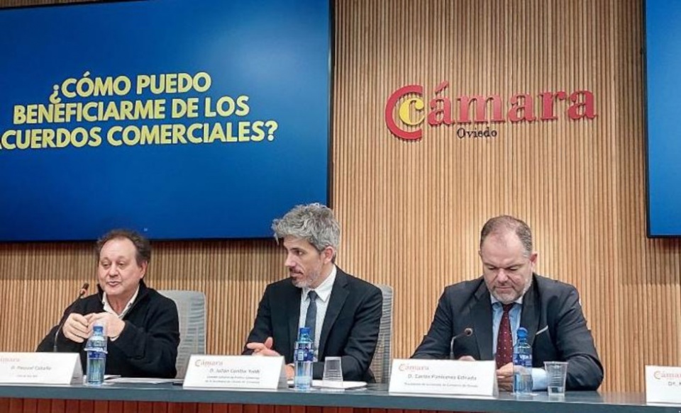 El director general de Política Comercial participa en diversas jornadas en Asturias para abordar los retos y perspectivas en el comercio exterior e interior. El director general de Política Comercial participa en diversas jornadas en Asturias para abordar los retos y perspectivas en el comercio exterior e interior.