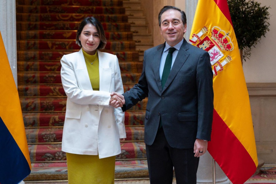 El ministro de Asuntos Exteriores, Unión Europea y Cooperación, José Manuel Albares, y su homóloga colombiana, Laura Sarabia. El ministro de Asuntos Exteriores, Unión Europea y Cooperación, José Manuel Albares, y su homóloga colombiana, Laura Sarabia.