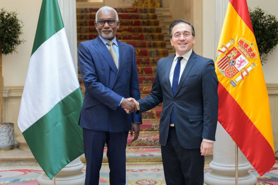 El ministro de Asuntos Exteriores, Uni&oacute;n Europea y Cooperaci&oacute;n, Jos&eacute; Manuel Albares, recibe al ministro de Asuntos Exteriores de Nigeria, Yusuf Maitama Tuggar.