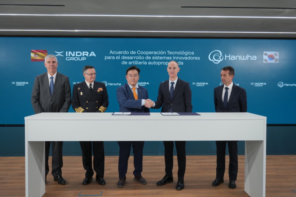 La alianza de Indra Group y la compañía surcoreana, una de las mayores empresas de defensa del mundo, tiene una enorme relevancia estratégica para España. La alianza de Indra Group y la compañía surcoreana, una de las mayores empresas de defensa del mundo, tiene una enorme relevancia estratégica para España.