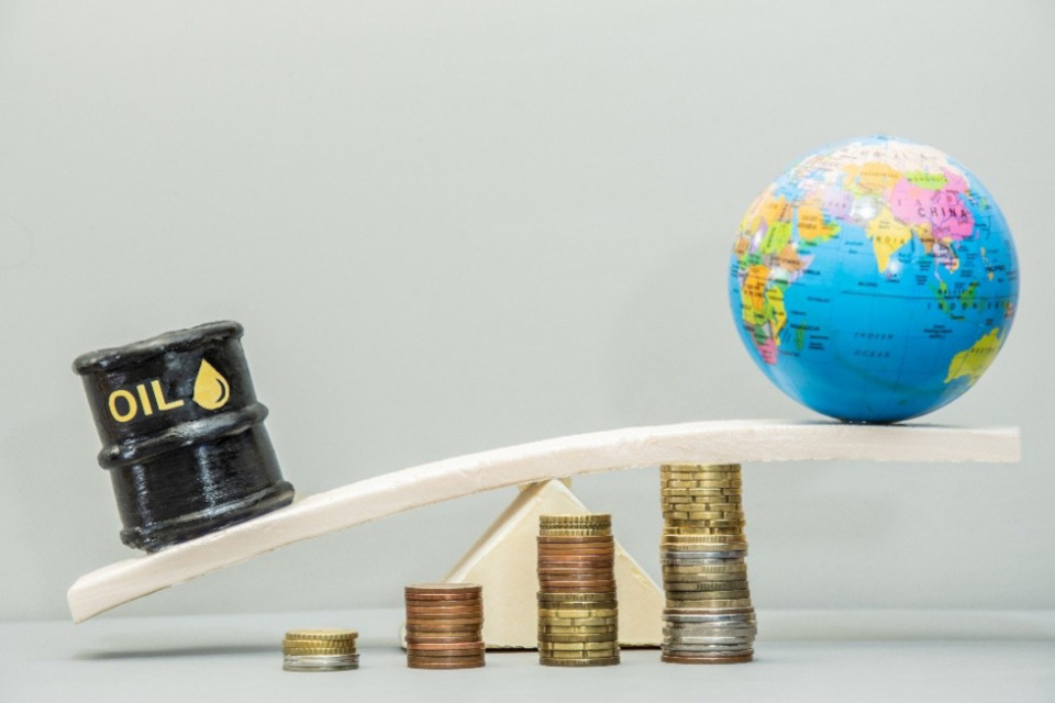El Observatorio Econ&oacute;mico de la Universidad Francisco de Vitoria analiza tres escenarios &mdash;de guerra corta a crisis total&mdash; con impactos directos en PIB, empleo e inflaci&oacute;n.