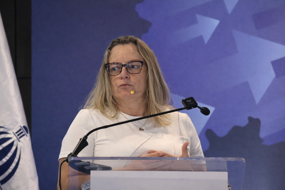 Isabel Vinagre, CEO de P&L Global, presentando el Plan. Isabel Vinagre, CEO de P&L Global, presentando el Plan.