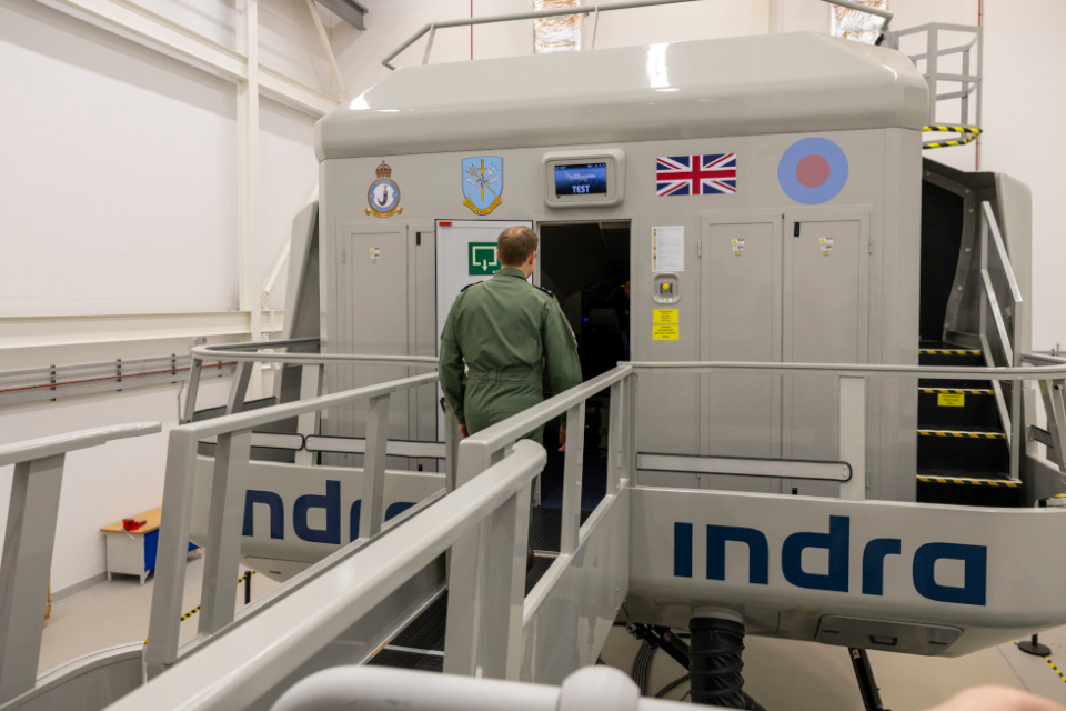El sistema se ha instalado en una de las dos bases de Alerta y Reacción Rápida de Reino Unido que se encuentra en Escocia. El sistema se ha instalado en una de las dos bases de Alerta y Reacción Rápida de Reino Unido que se encuentra en Escocia.