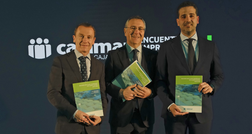 Ignacio Atance, Eduardo Baamonde y Sergio Hueso, en el encuentro empresarial extremeño. Ignacio Atance, Eduardo Baamonde y Sergio Hueso, en el encuentro empresarial extremeño.