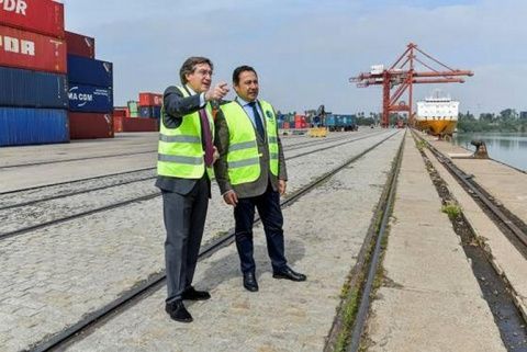 Visita institucional a las instalaciones portuarias.